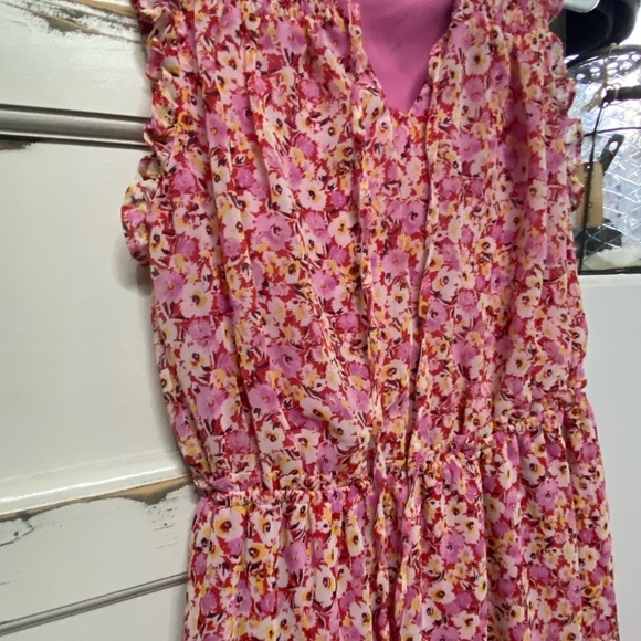 Cute Pink lined summer dress! - Picture 3 of 9